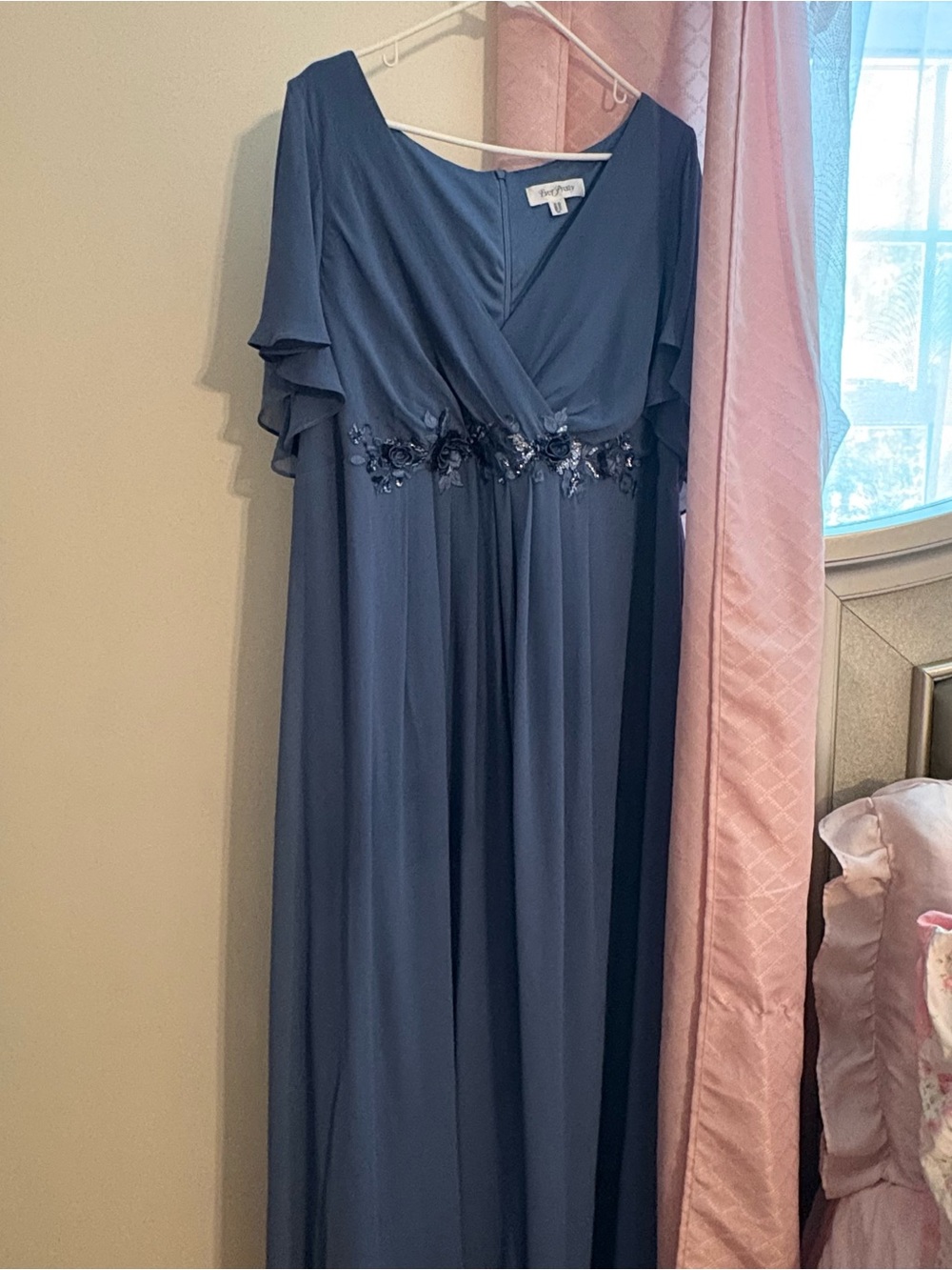 Ever Pretty Navy Blue Embroidered Empire-Waist Maxi Dress